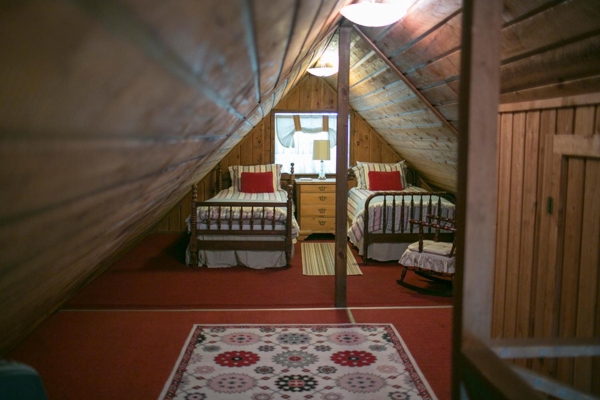 Hodge Podge Lodge Монтгомери Экстерьер фото